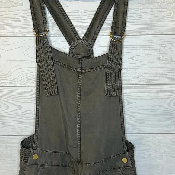 Divided gray Bib shorts with adjustable shoulder straps Size 4 - Picture 2 of 5